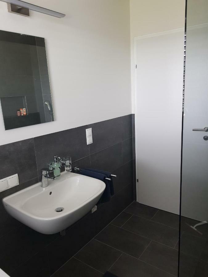 Ferienwohnung Am Bodensee Hard Bagian luar foto